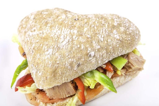 Bocadillo en Panvillo Cardio con pollo, manzana, lechuga, canónigo y mostaza